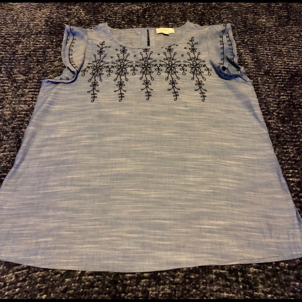 Chambray Flutter Sleeve Embroidered top